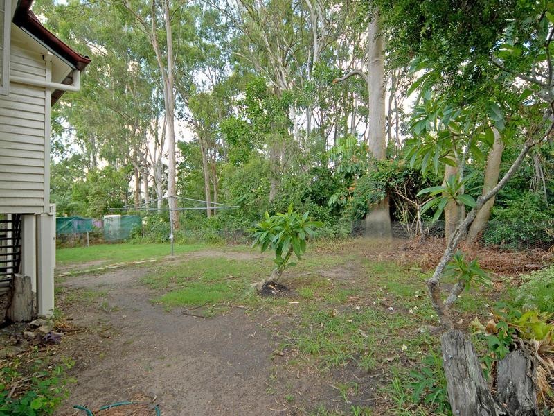 27 Caroline Street, Riverview QLD 4303