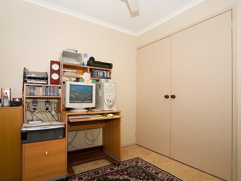 9 Nigel Street, Redbank Plains QLD 4301