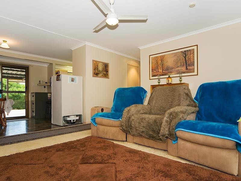 9 Nigel Street, Redbank Plains QLD 4301