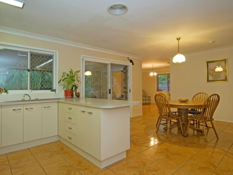 18 Rosa Court, Camira QLD 4300