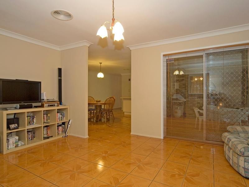 18 Rosa Court, Camira QLD 4300