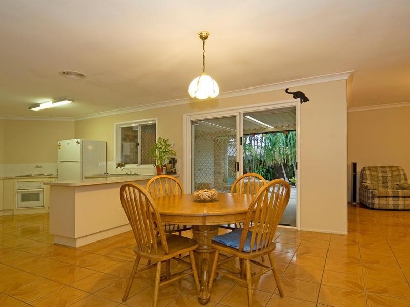 18 Rosa Court, Camira QLD 4300