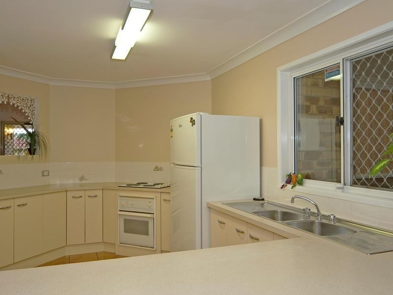 18 Rosa Court, Camira QLD 4300