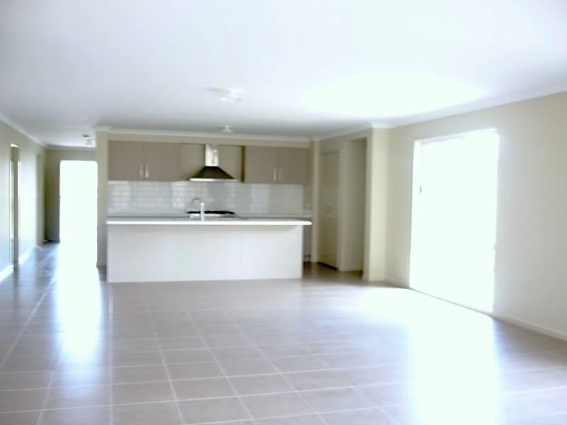 4 Daryl Reinhardt Street, Redbank Plains QLD 4301