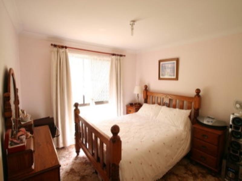 32 Somerfield Street, Redbank Plains QLD 4301