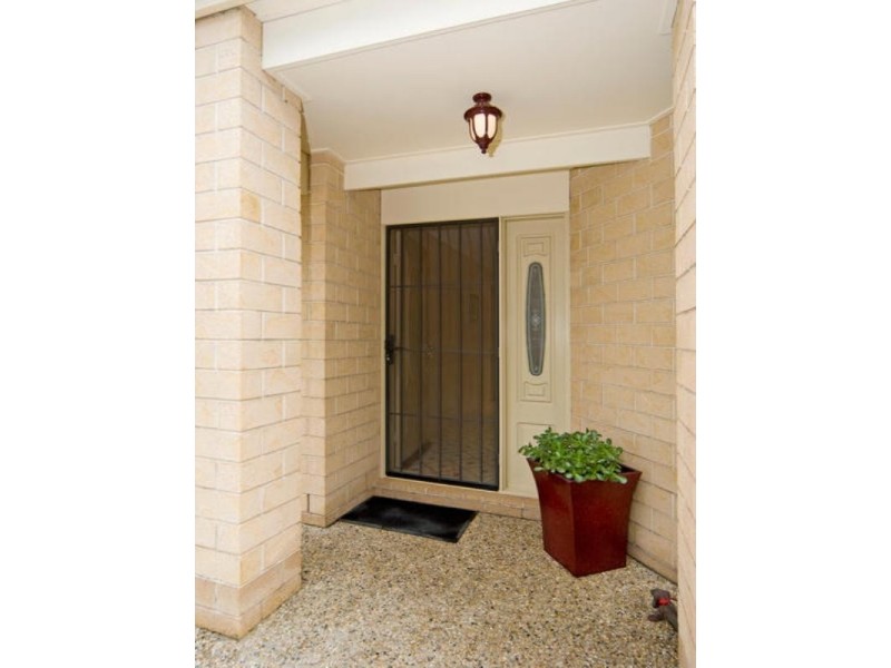 75 High Street, Bundamba QLD 4304