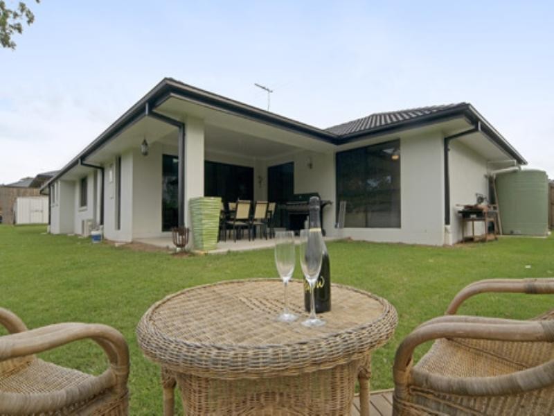 30 Jeff Collins Circuit, Bellbird Park QLD 4300