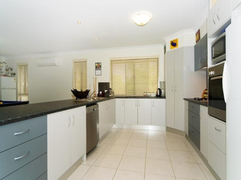 30 Jeff Collins Circuit, Bellbird Park QLD 4300