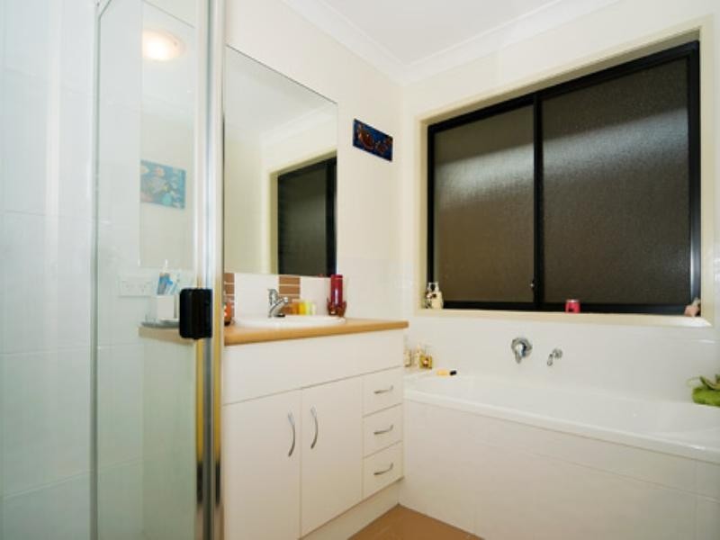 30 Jeff Collins Circuit, Bellbird Park QLD 4300