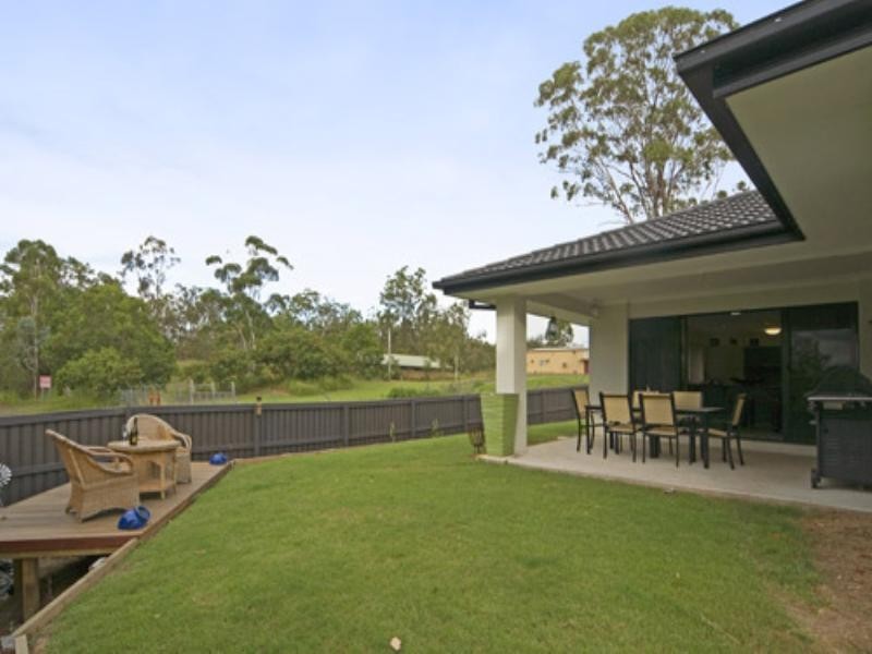 30 Jeff Collins Circuit, Bellbird Park QLD 4300