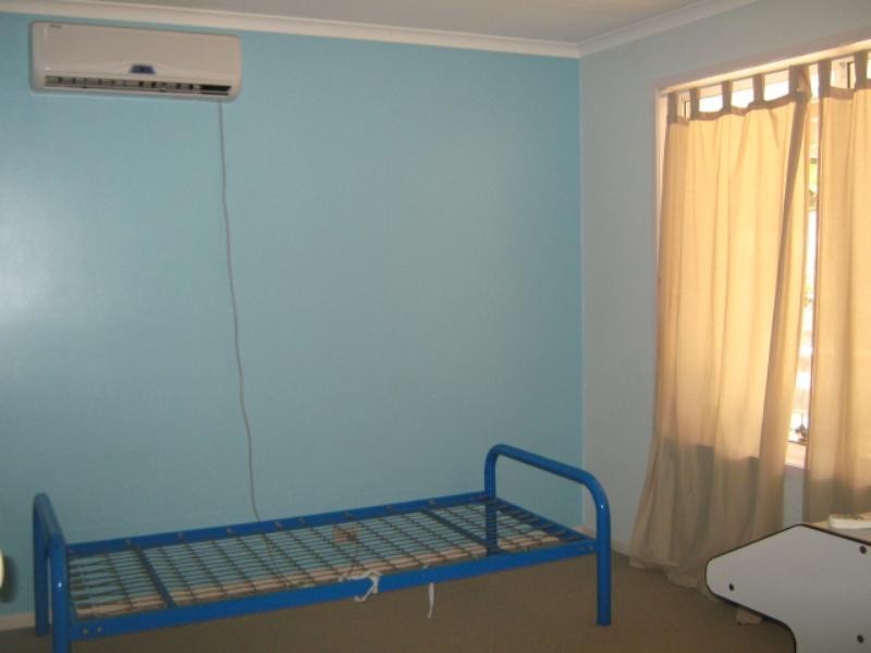 16 Vanessa Court, Camira QLD 4300