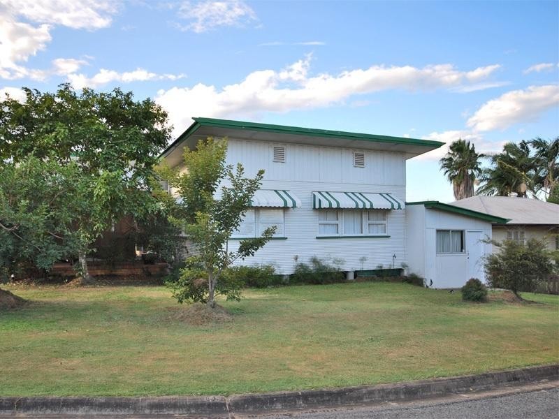 73 Grenadier Circuit, Ebbw Vale QLD 4304