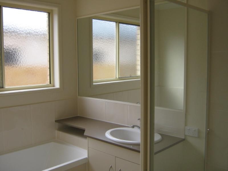 35 Dornoch Crescent, Raceview QLD 4305