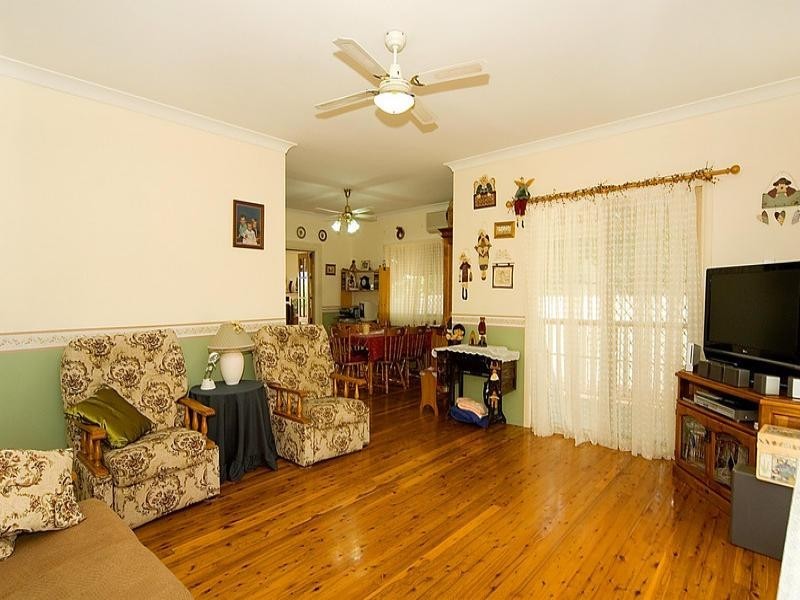 29 Halletts Road, Redbank Plains QLD 4301