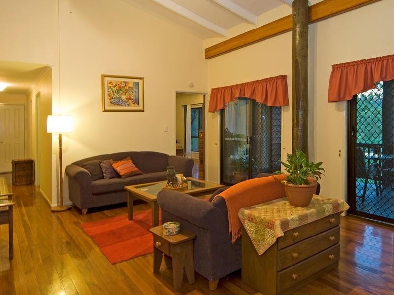 10 Parkwood Avenue, Camira QLD 4300