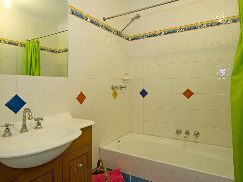 10 Parkwood Avenue, Camira QLD 4300