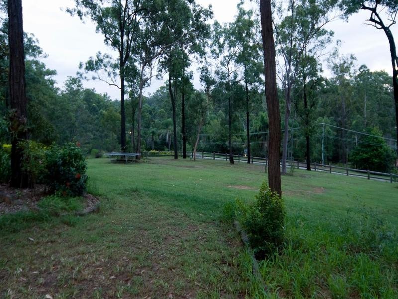 10 Parkwood Avenue, Camira QLD 4300