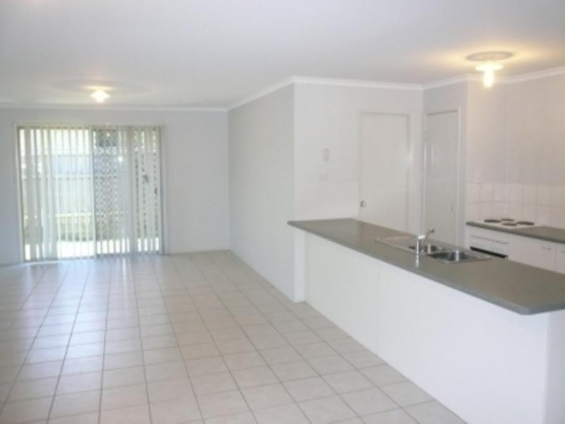 11 Sutherland, Goodna QLD 4300