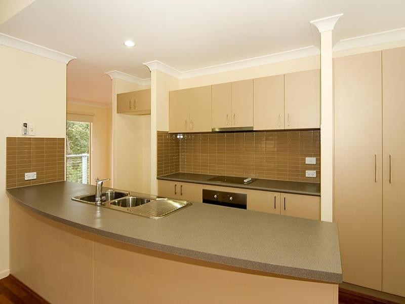 9 Heathwood Place, Collingwood Park QLD 4301