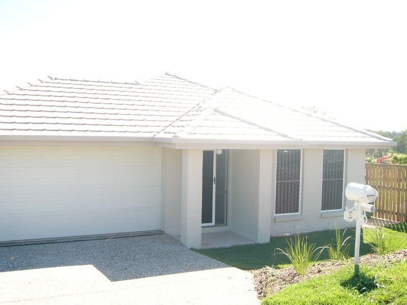 8 ROGERS Way, Redbank Plains QLD 4301