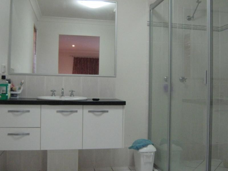 231 Eagle Street, Collingwood Park QLD 4301