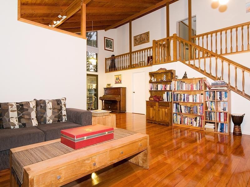 17 Karen Street, Camira QLD 4300