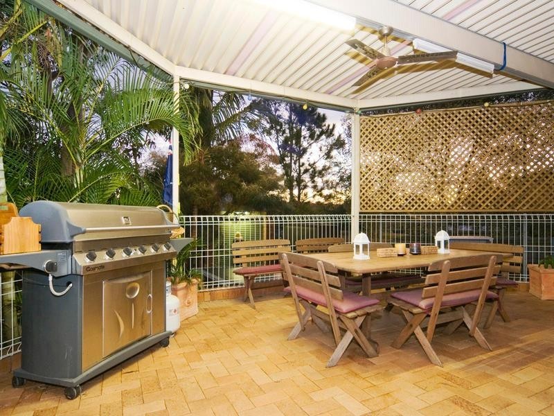 17 Karen Street, Camira QLD 4300