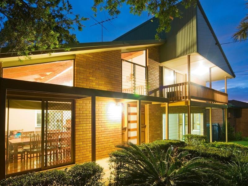 17 Karen Street, Camira QLD 4300