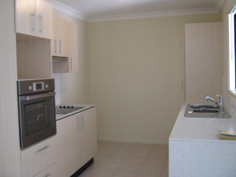 1 Coombes Court, Redbank Plains QLD 4301