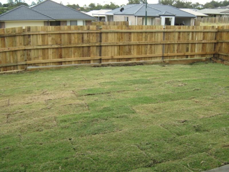 1 Coombes Court, Redbank Plains QLD 4301