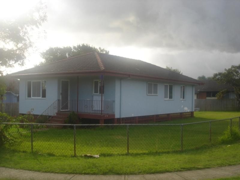 27 Stephen Street, Carole Park QLD 4300