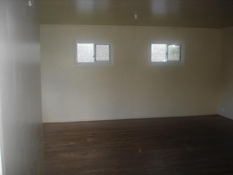 27 Stephen Street, Carole Park QLD 4300