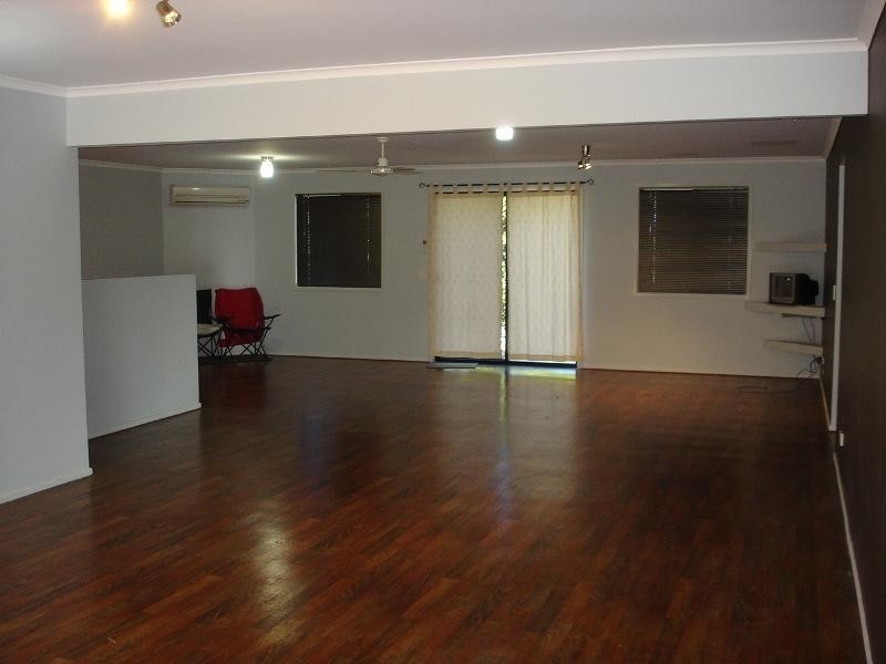 15 Bellevue Street, Goodna QLD 4300