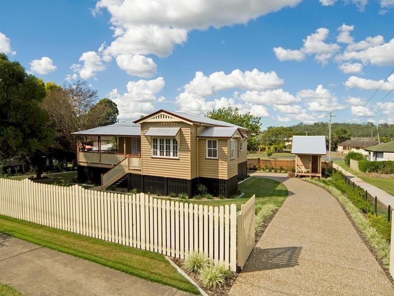 10 Kerwick Street, Redbank QLD 4301