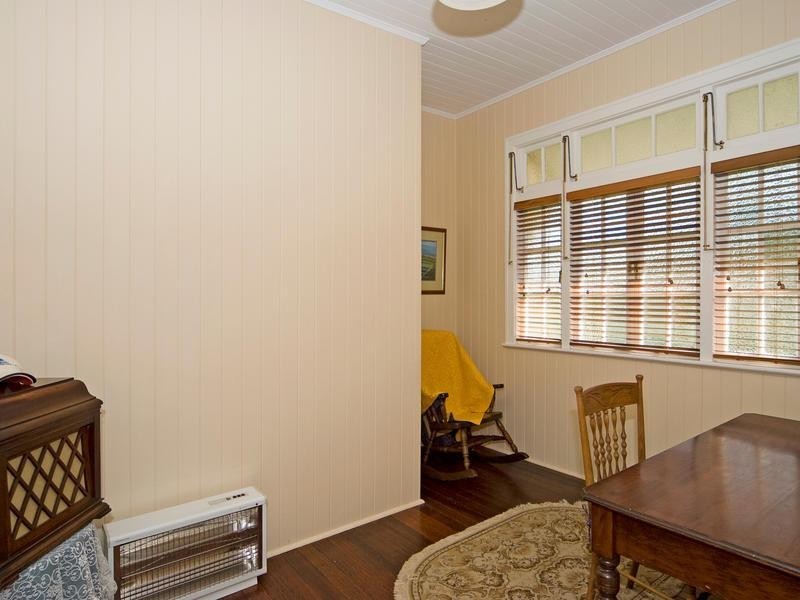 10 Kerwick Street, Redbank QLD 4301