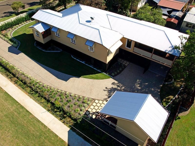 10 Kerwick Street, Redbank QLD 4301