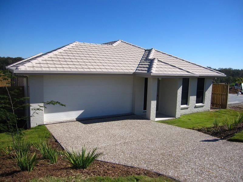 8 Rogers Way, Redbank Plains QLD 4301