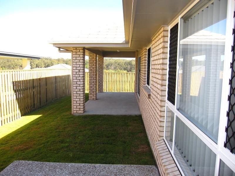8 Rogers Way, Redbank Plains QLD 4301