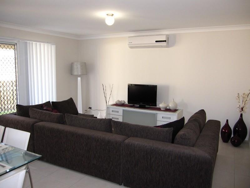 8 Rogers Way, Redbank Plains QLD 4301