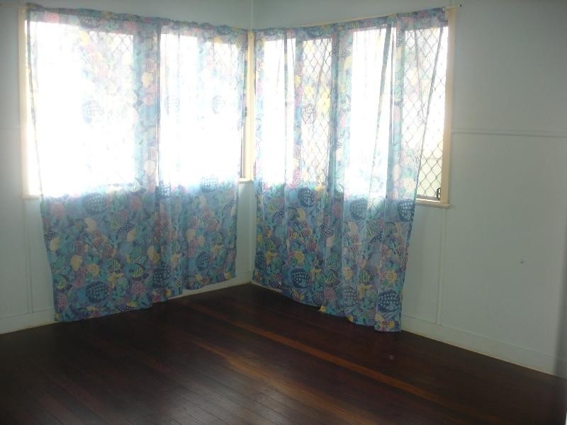 14 Law, Redbank QLD 4301