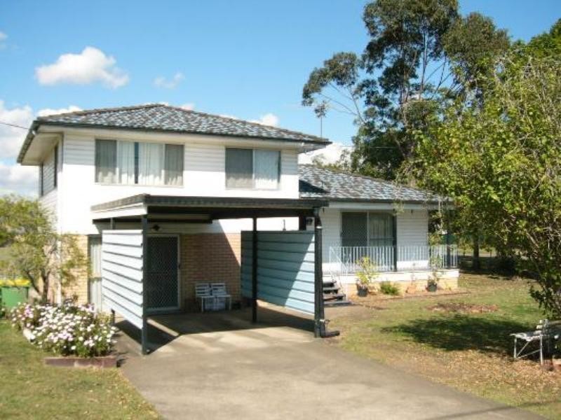 1 Boscawan Crescent, Bellbird Park QLD 4300