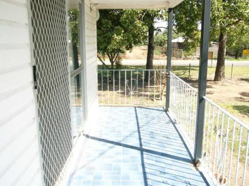 1 Boscawan Crescent, Bellbird Park QLD 4300