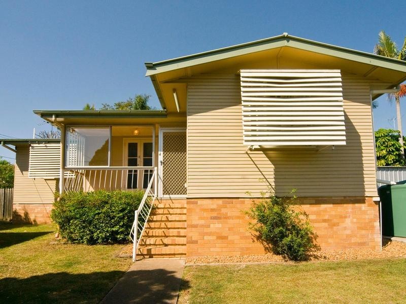 1a William Street, Bundamba QLD 4304
