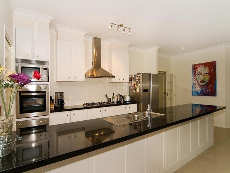 39 Sutherland, Goodna QLD 4300