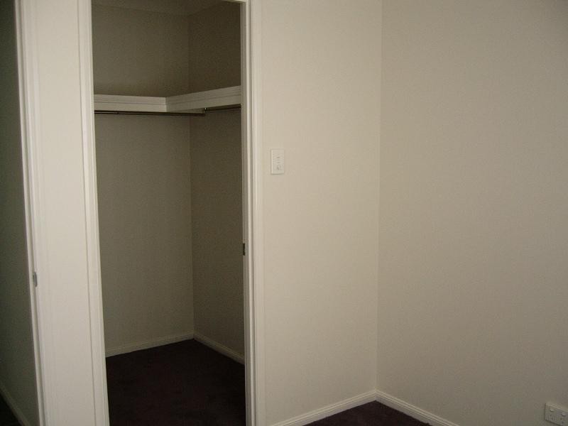 2/10 Bonogin, Redbank Plains QLD 4301