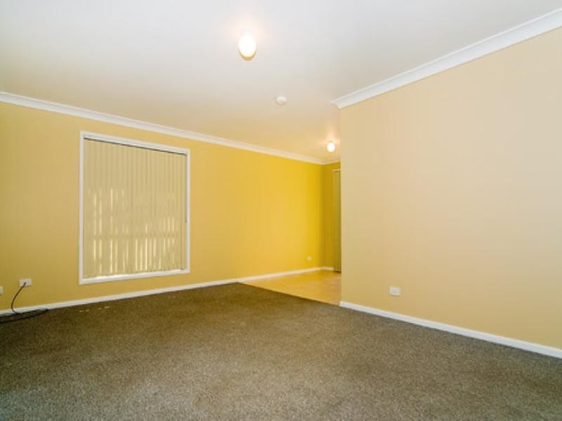 28 Somerfield Street, Redbank Plains QLD 4301