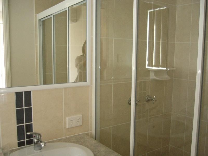 2/10 Bonogin, Redbank Plains QLD 4301