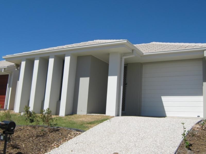 72 Harold Reinhardt Street, Redbank Plains QLD 4301