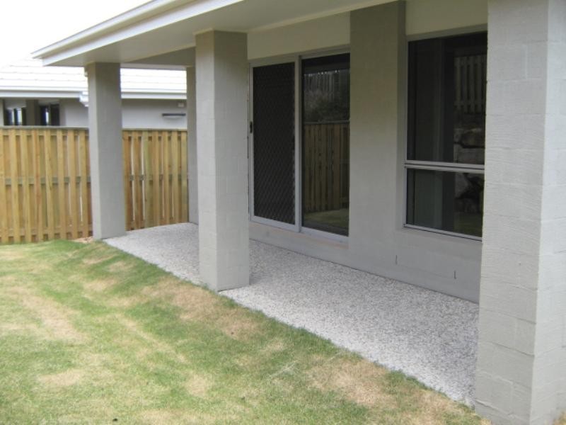 72 Harold Reinhardt Street, Redbank Plains QLD 4301