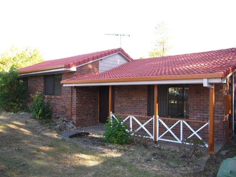 10 Halletts Road, Redbank Plains QLD 4301